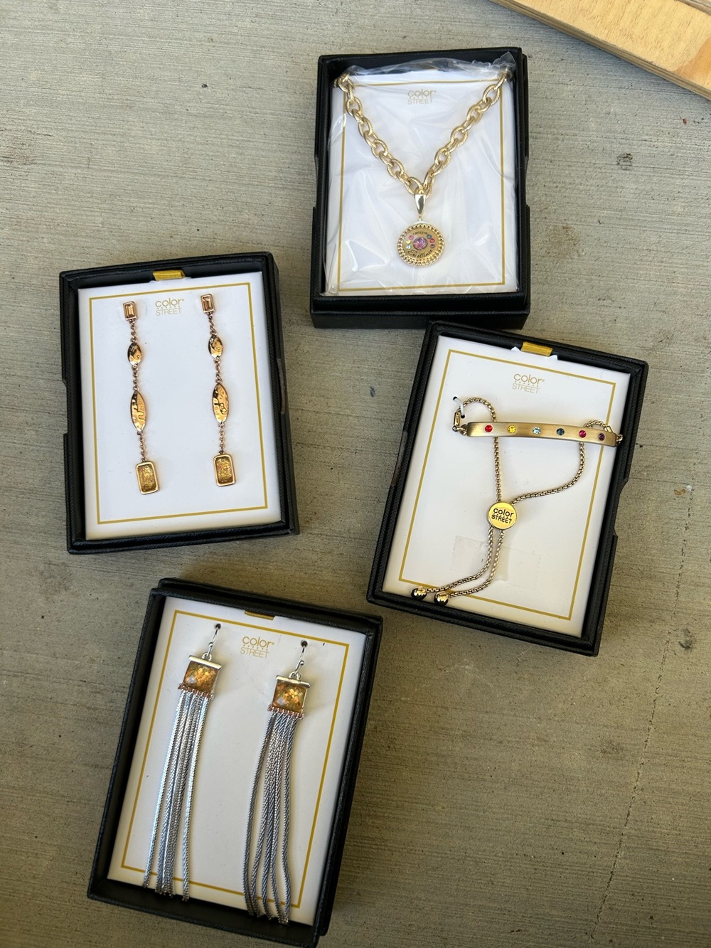 Color Street jewelry